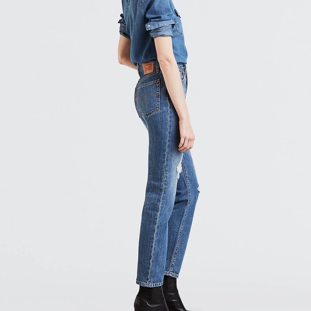Levi’s 501’s Original Time Lapse High Waisted Jean - Picture 4 of 8